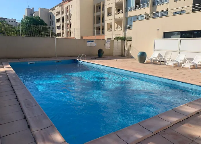 La Palme D'or-12 By Interhome